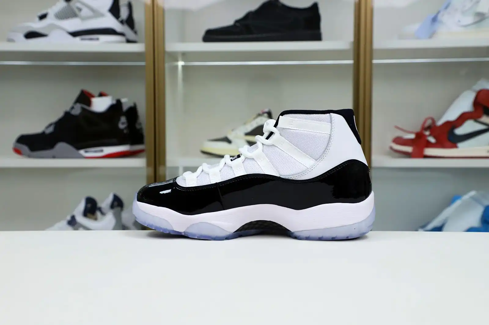 Kimikick AIR JORDAN 11 RETRO 'CONCORD' 2018