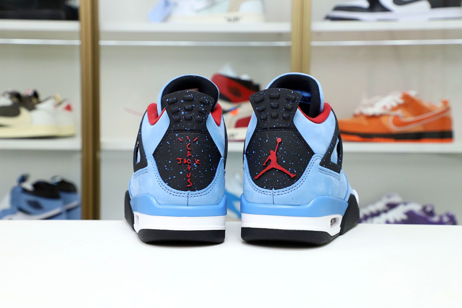 Kimi kick TRAVIS SCOTT X AIR JORDAN 4 RETRO 'CACTUS JACK' FRIENDS &amp; FAMILY