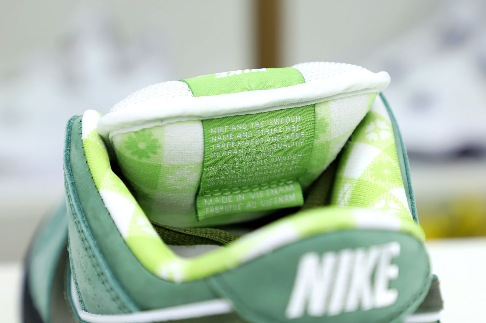 Kimi kick Concepts x Nike SB Dunk Low Green Lobster