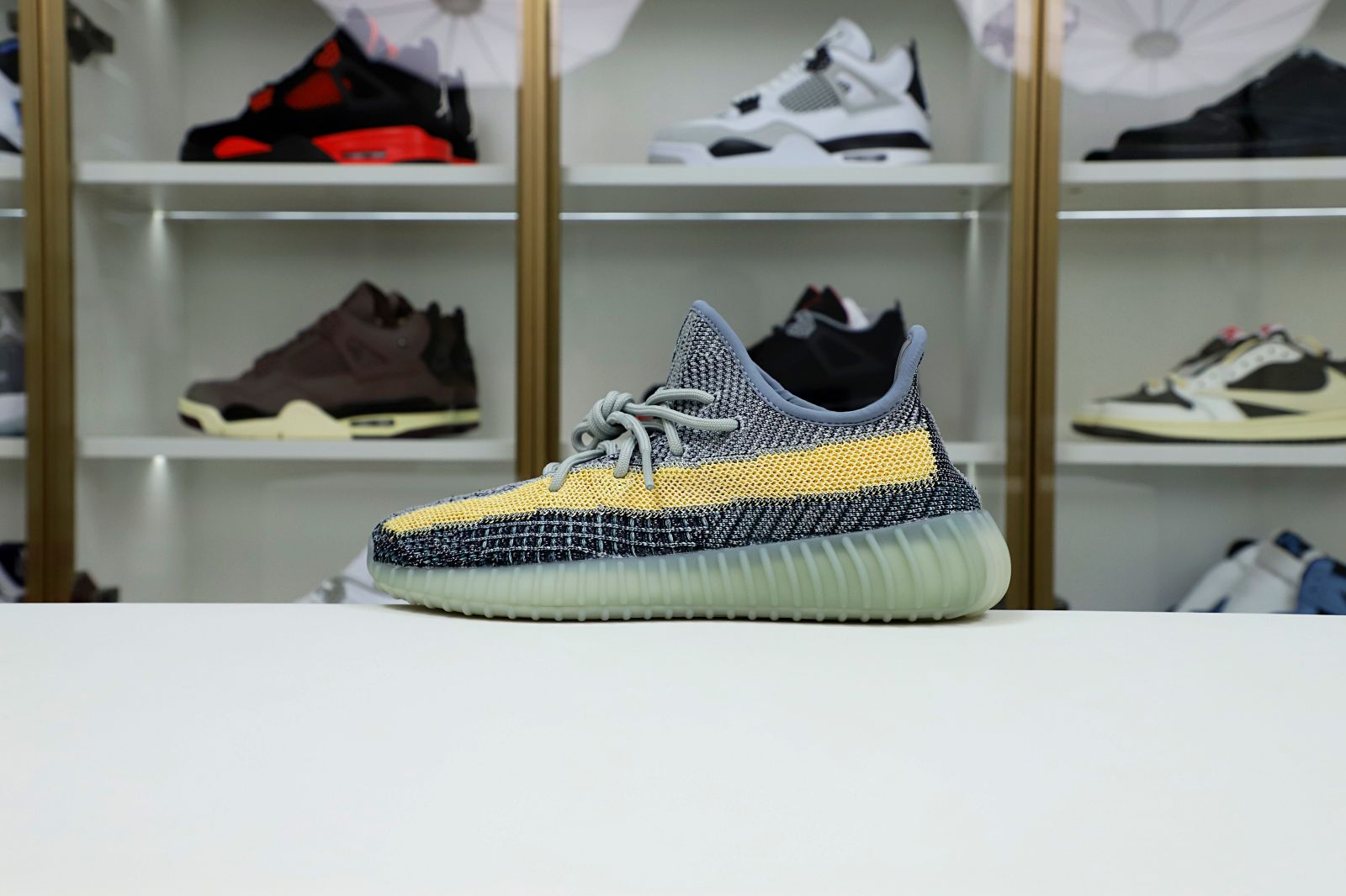 Kimi kick YEEZY BOOST 350 V2 'ASH BLUE