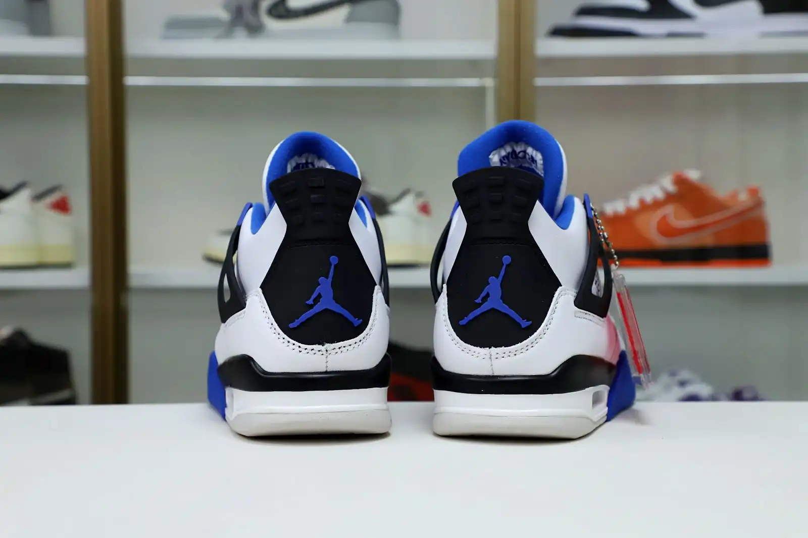 Cheap Kimi kick AIR JORDAN 4 RETRO MOTORSPORTS