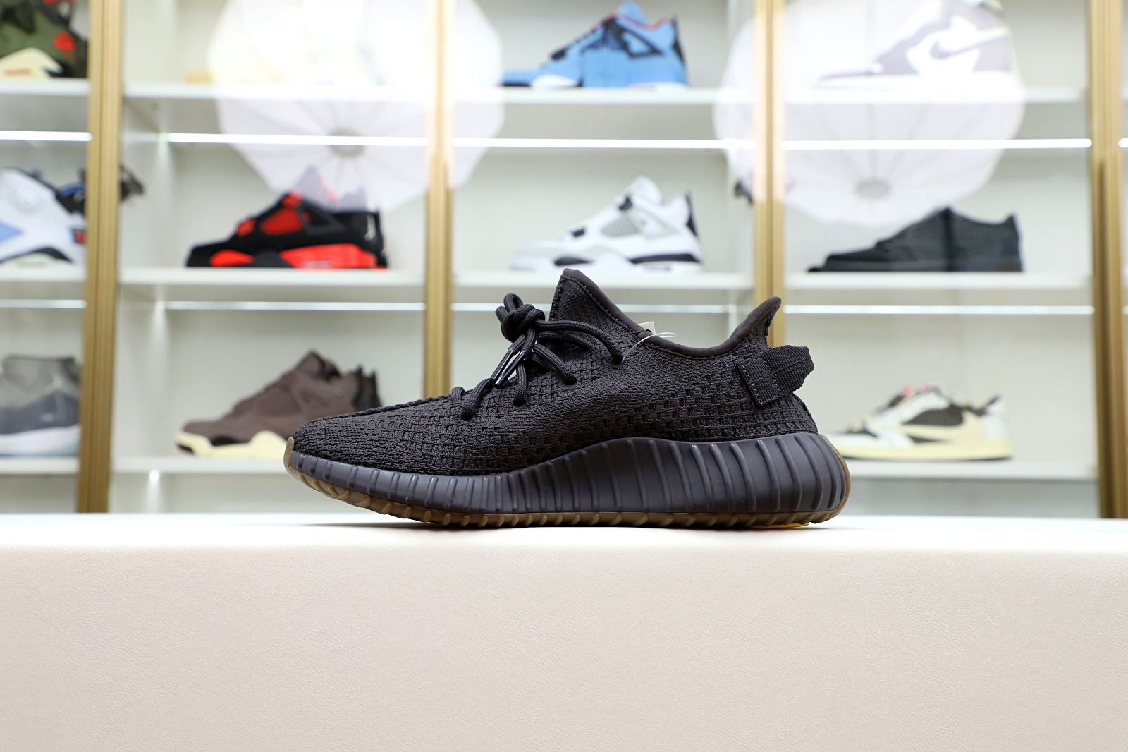 Kimi kick YEEZY BOOST  350 V2 ORIGINALS