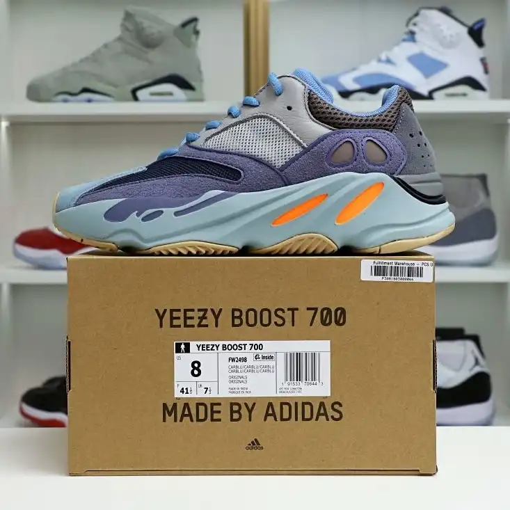 Kimikick YEEZY BOOST 700 'CARBON BLUE'