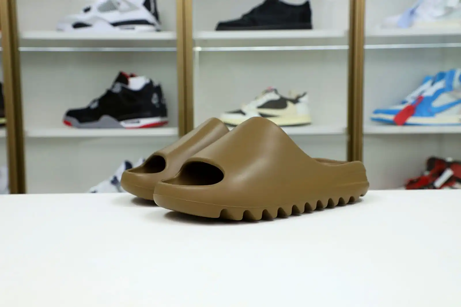 Kimikick YEEZY SLIDES G55492