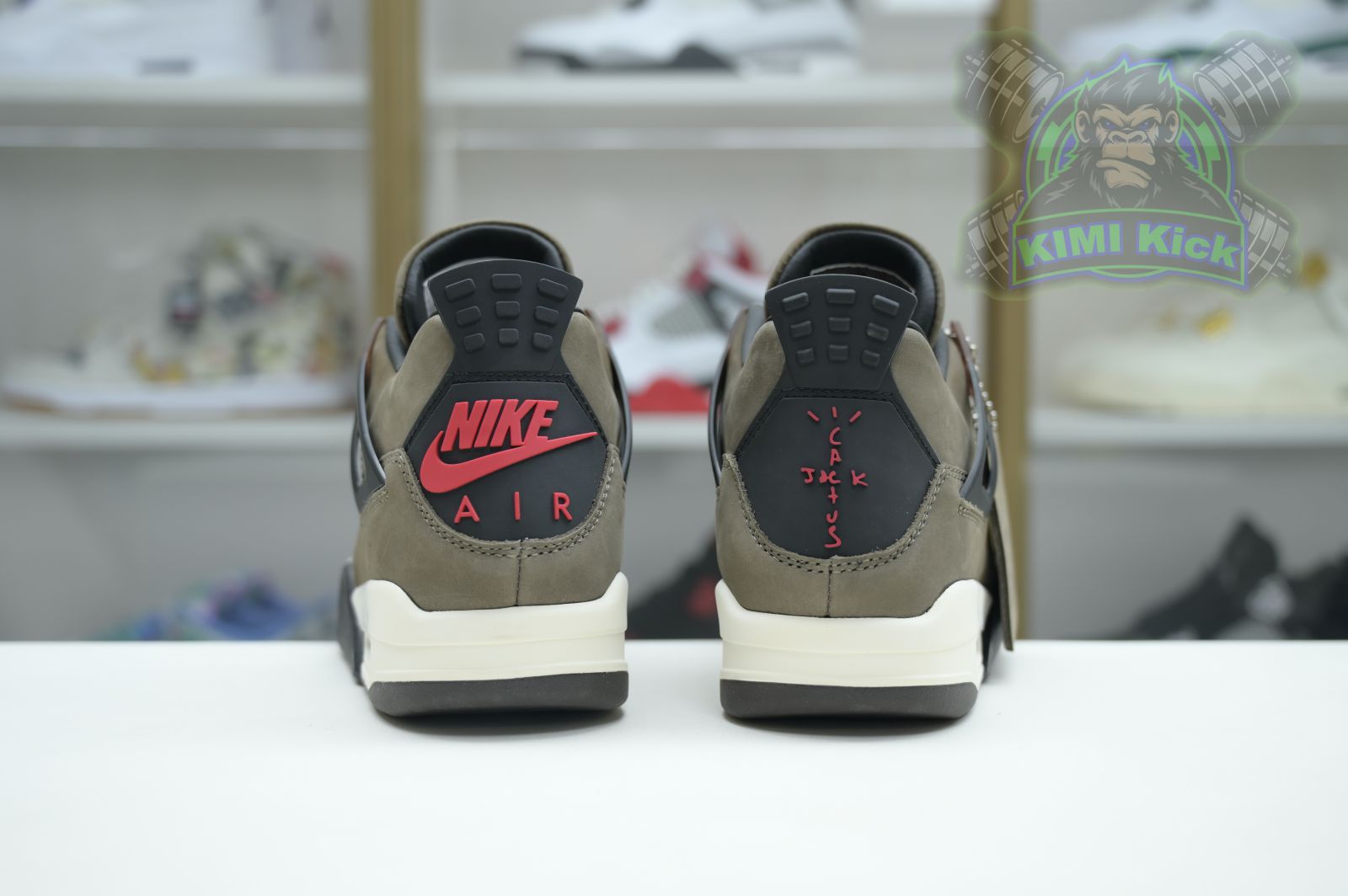 Kimi kick AIR JORDAN 4 RETRO COLOR