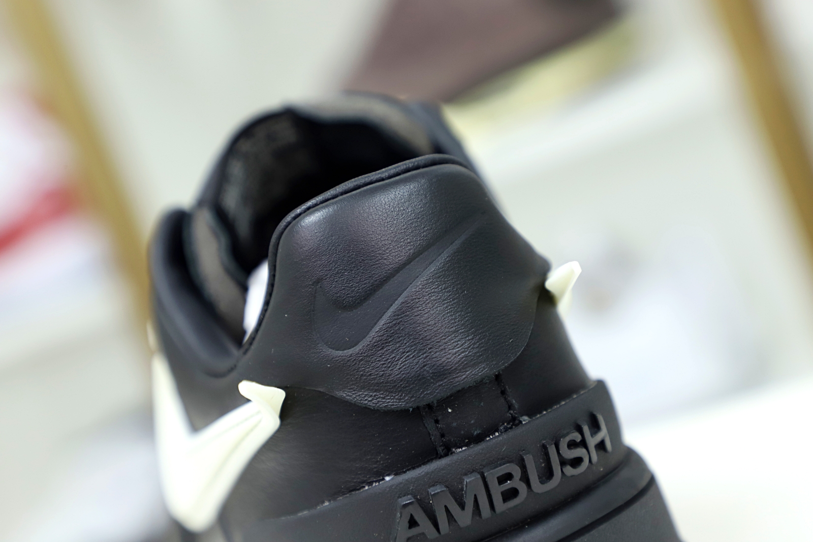 Kimi kick AMBUSH x Nike Air Force 1 Low