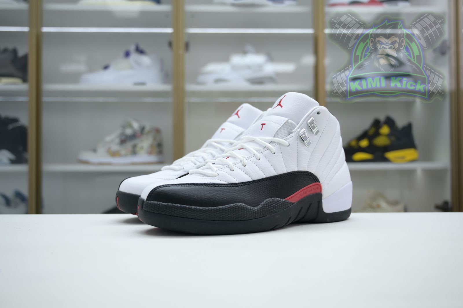 Kimi kick Jordan Air Jordan 12