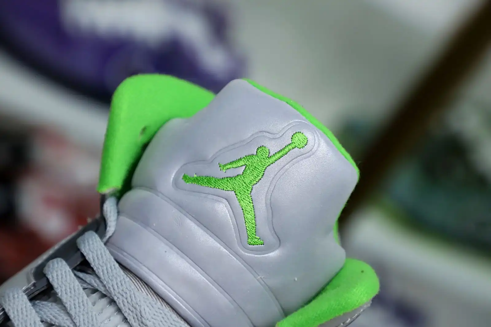 Cheap Kimikick AIR JORDAN 5 RETRO 'GREEN BEAN' 2022