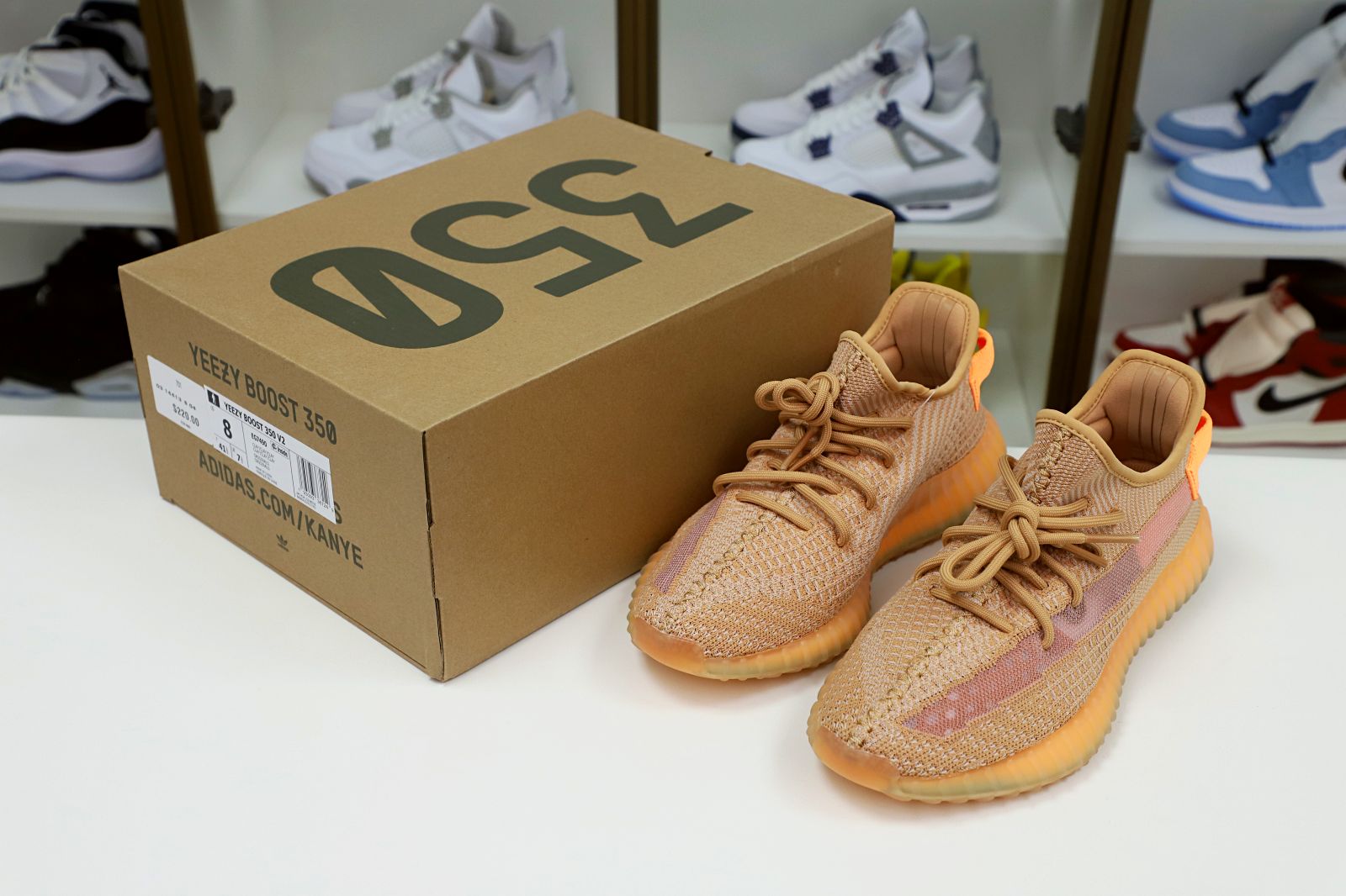 Kimi kick YEEZY BOOST 350 V2 'CLAY'