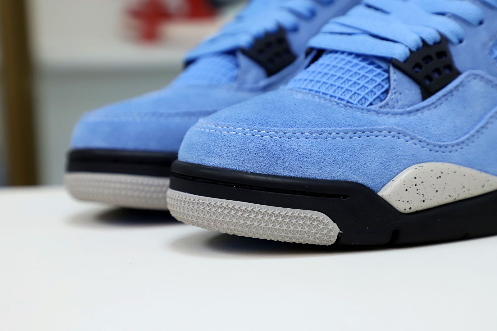 Kimi kick AIR JORDAN 4 UNIVERSITY BLUE