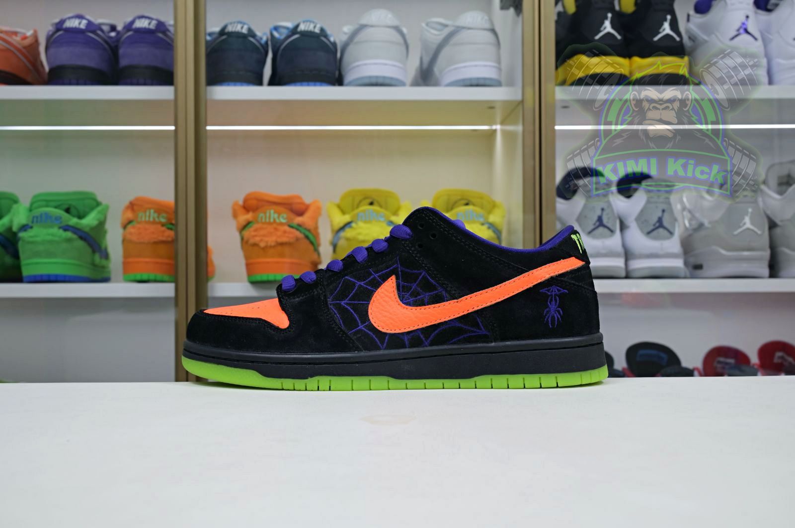 Kimi kick Nike Dunk SB Low SB Pro 