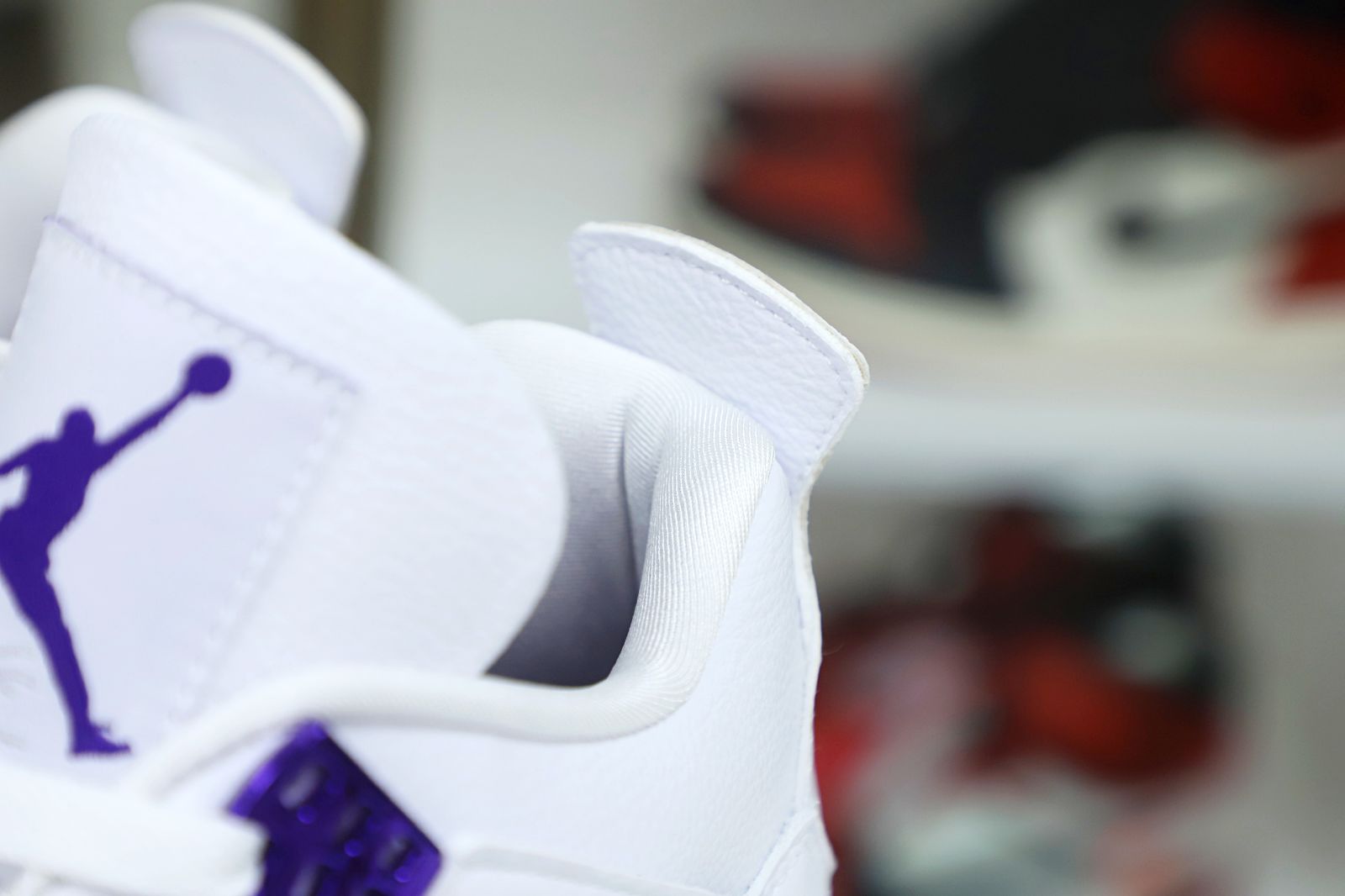 Kimi kick AIR JORDAN 4 PURPLE METALLIC