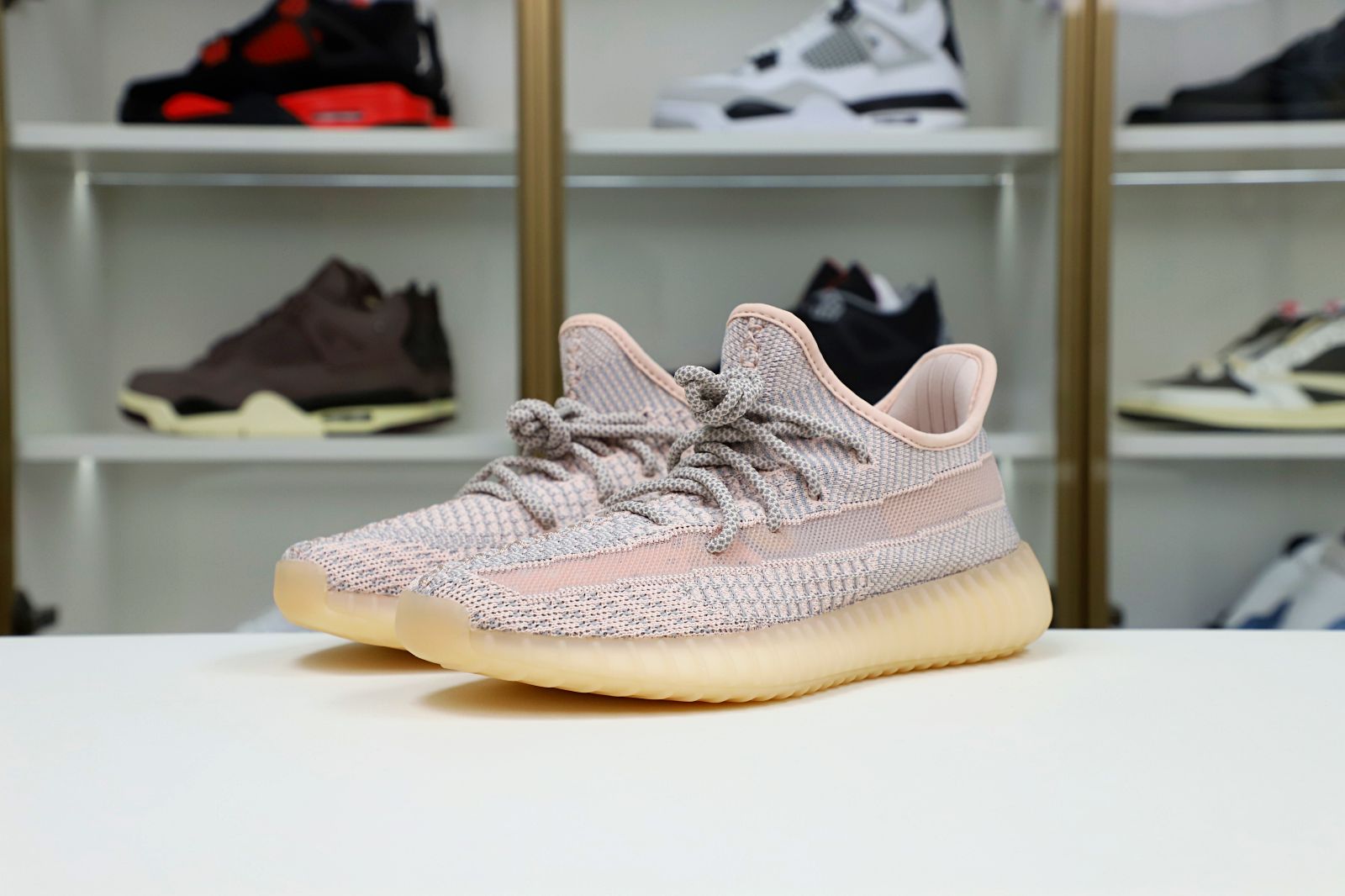 Kimi kick YEEZY BOOST 350 V2 'SYNTH NON-REFLECTIVE'