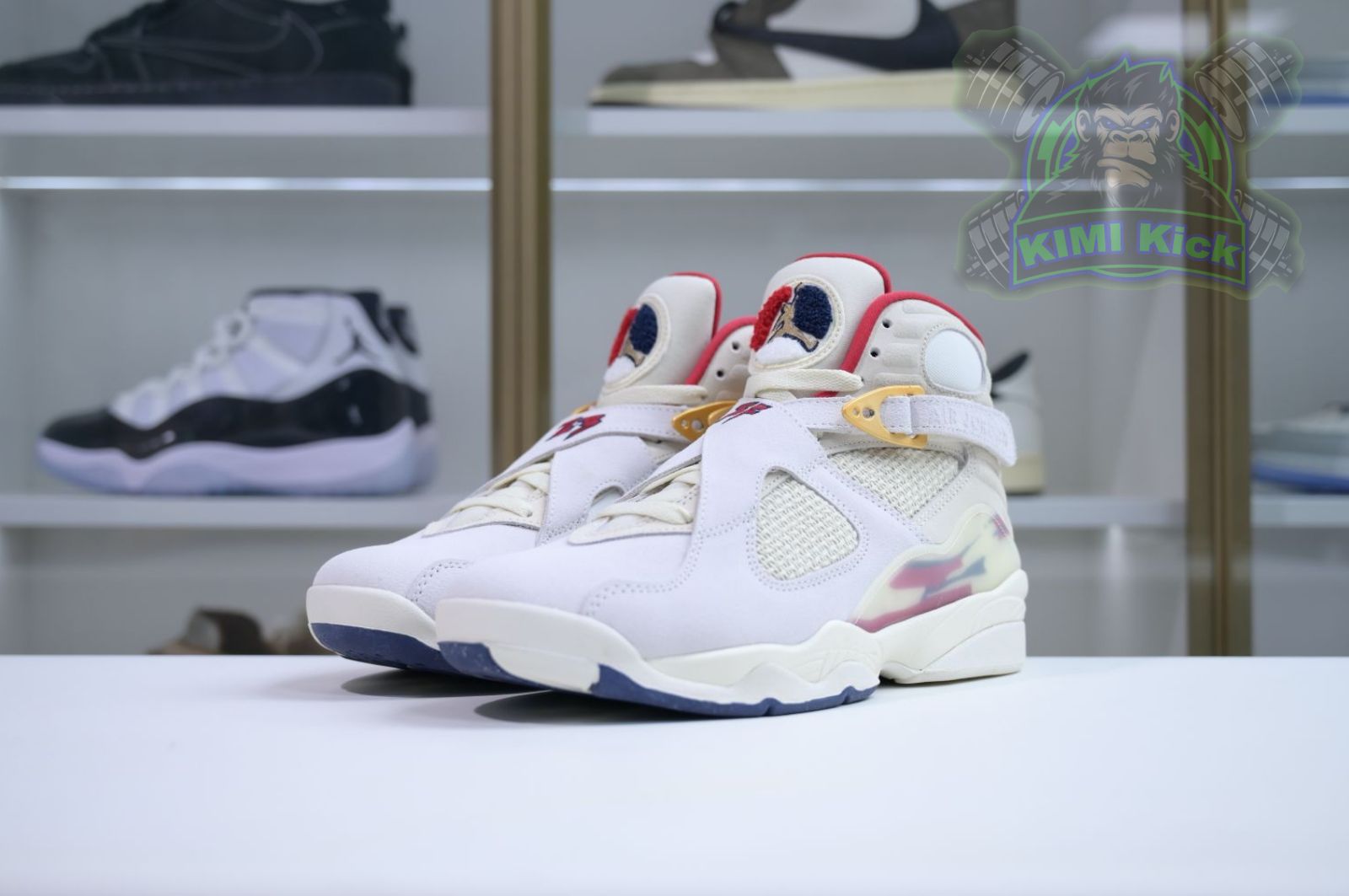 Kimi kick SoleFly x Air Jordan 8