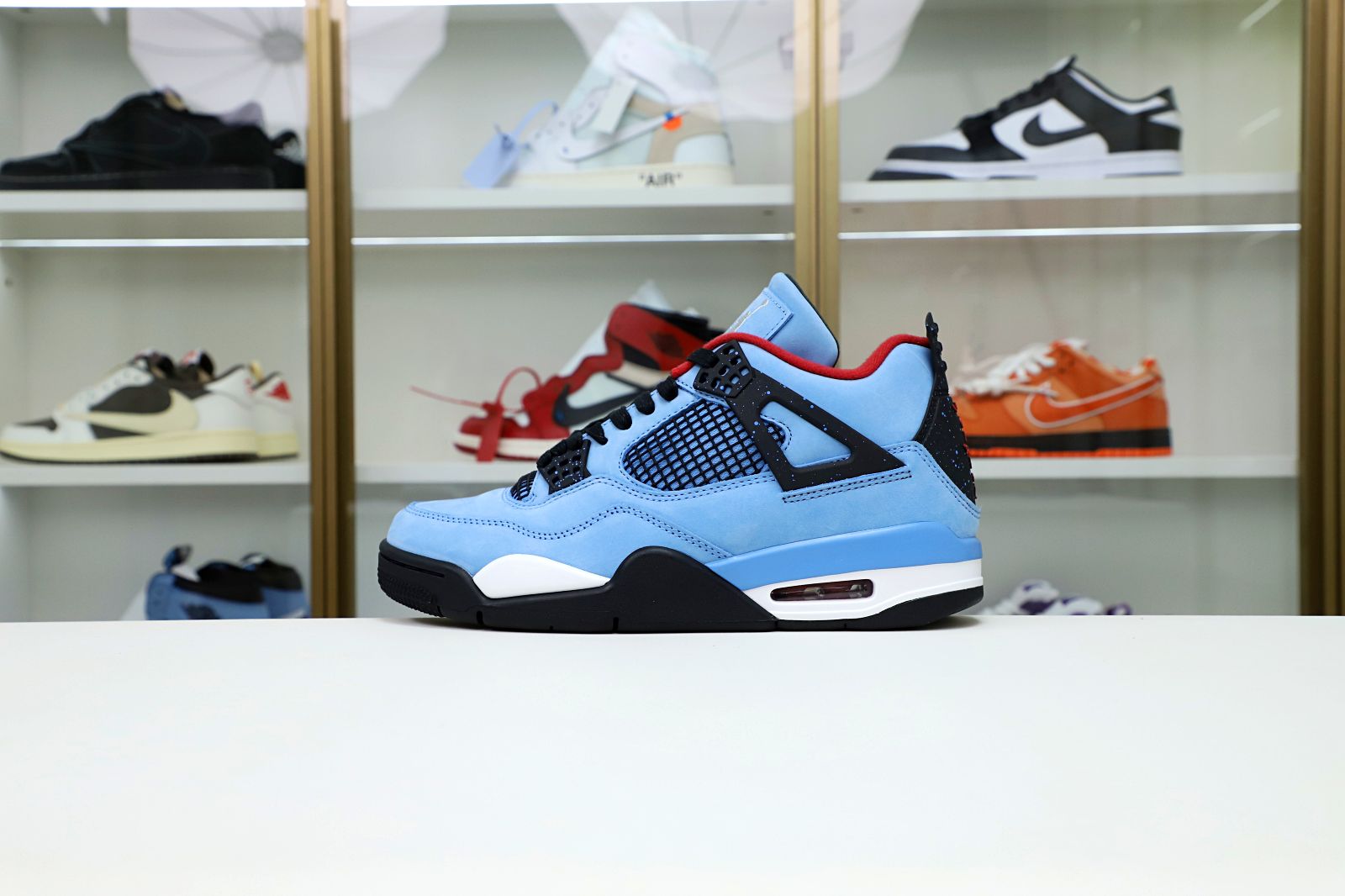 Kimi kick TRAVIS SCOTT X AIR JORDAN 4 RETRO 'CACTUS JACK' FRIENDS &amp; FAMILY