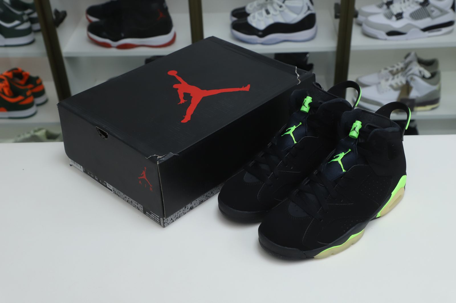 Kimi kick AIR JORDAN 6 RETRO 'ELECTRIC GREEN'