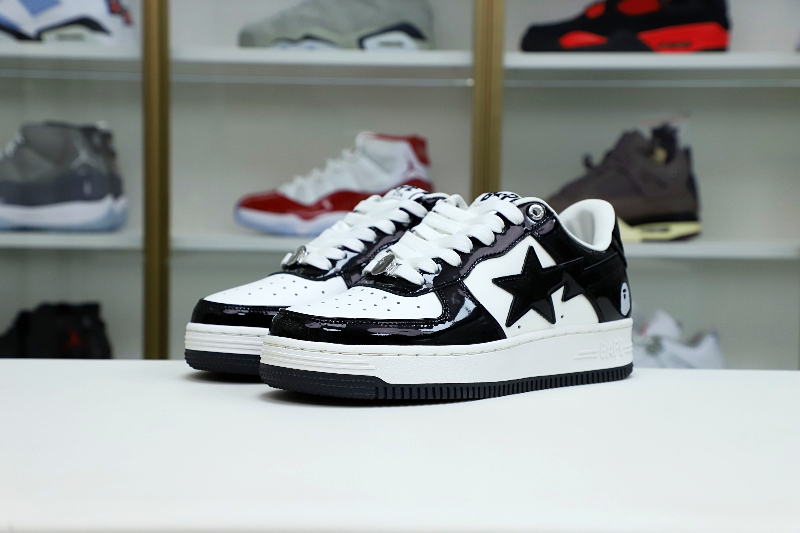 Kimi kick BAPESTA 'BLACK'