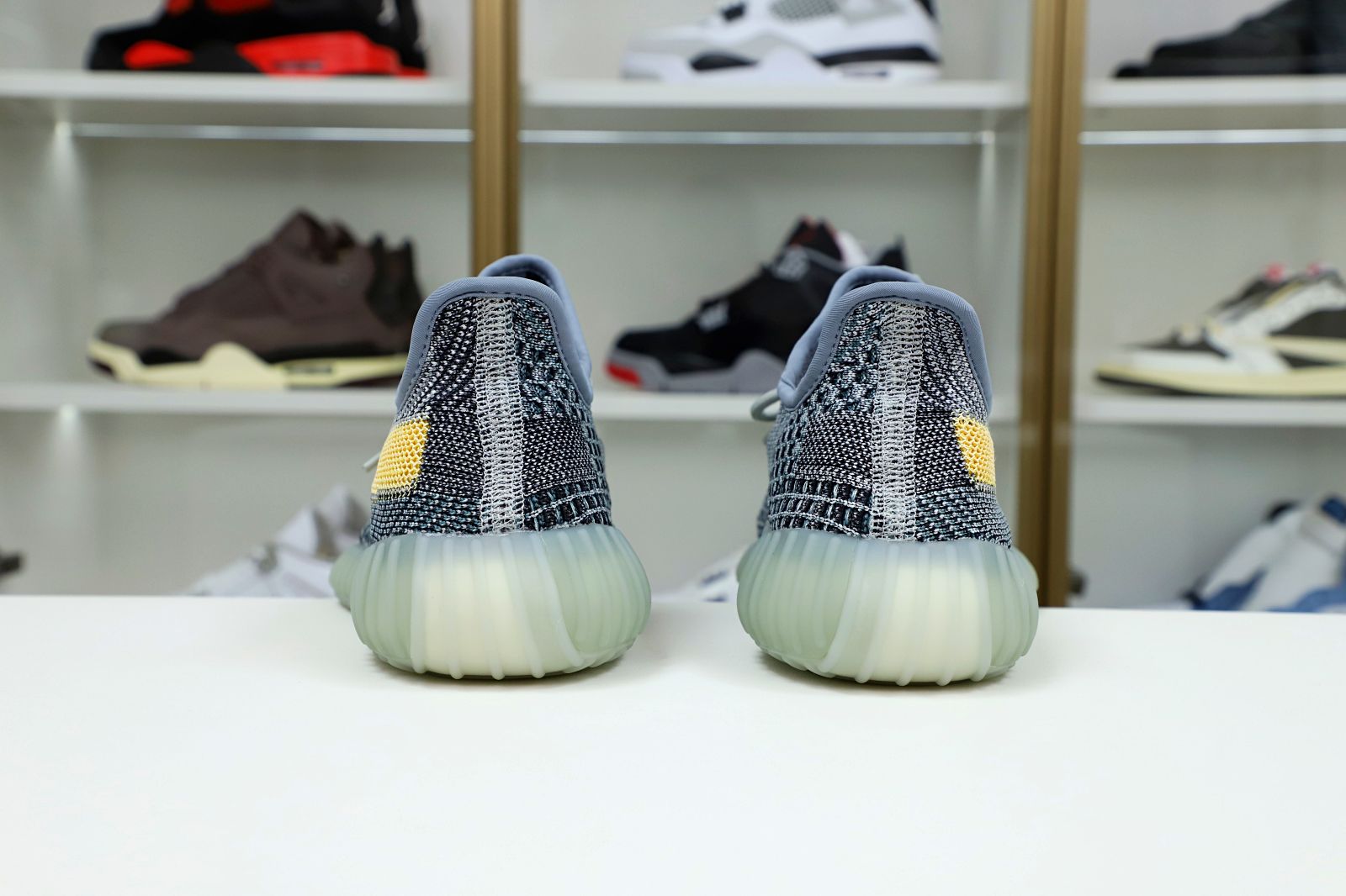 Kimi kick YEEZY BOOST 350 V2 'ASH BLUE