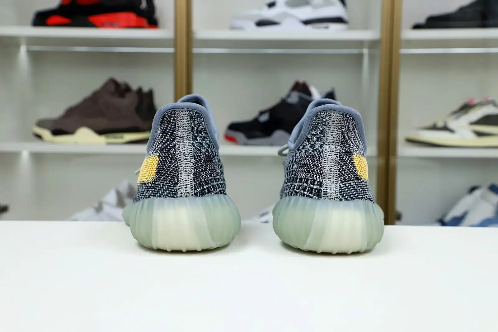 Kimikick YEEZY BOOST 350 V2 'ASH BLUE