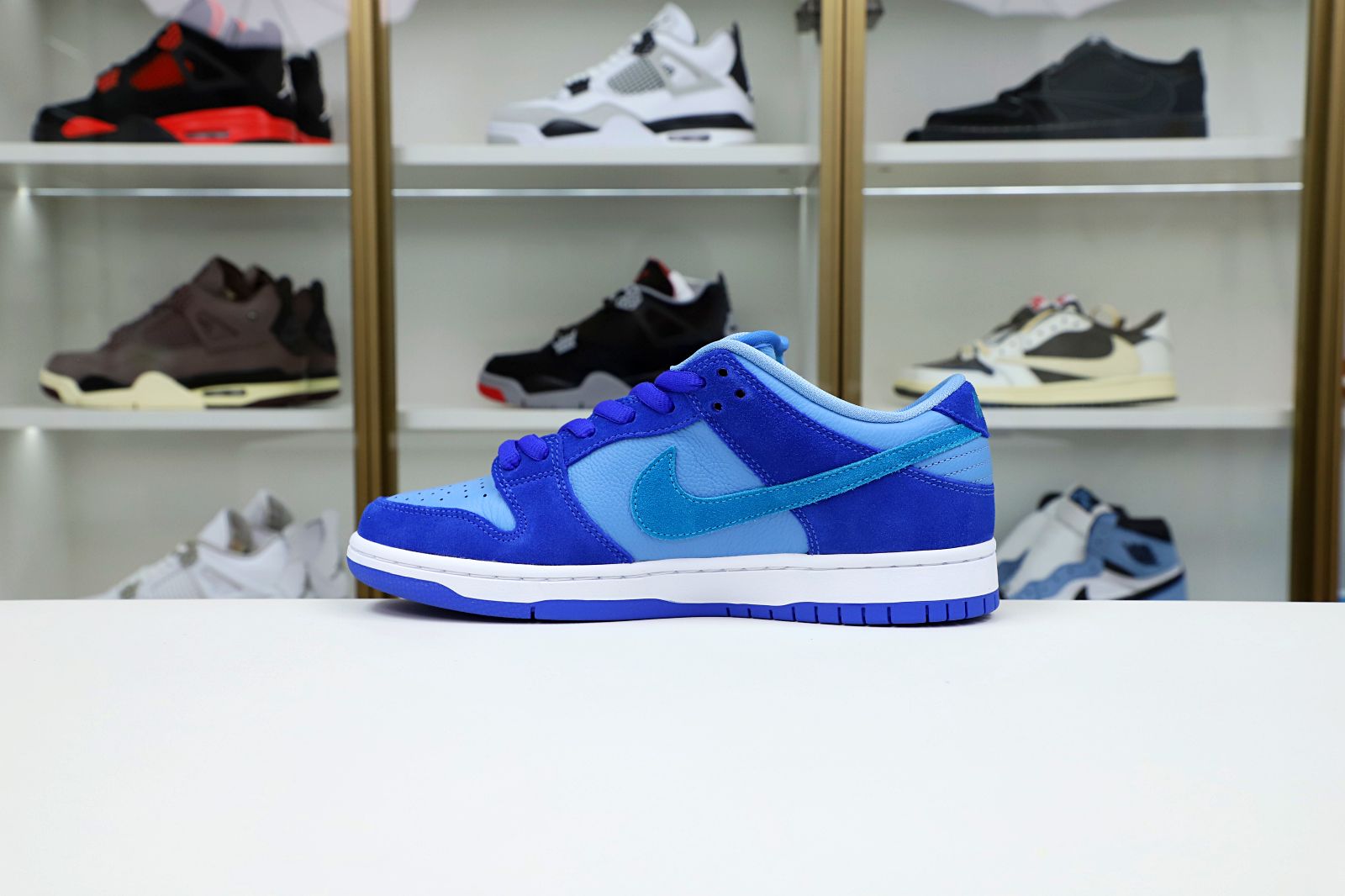 Kimi kick NIKE SB DUNK LOW BLUE RASPBERRY