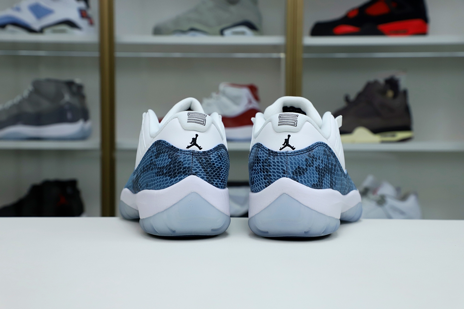 Kimi kick Jordan Air Jordan 11 “navy snakeskin”