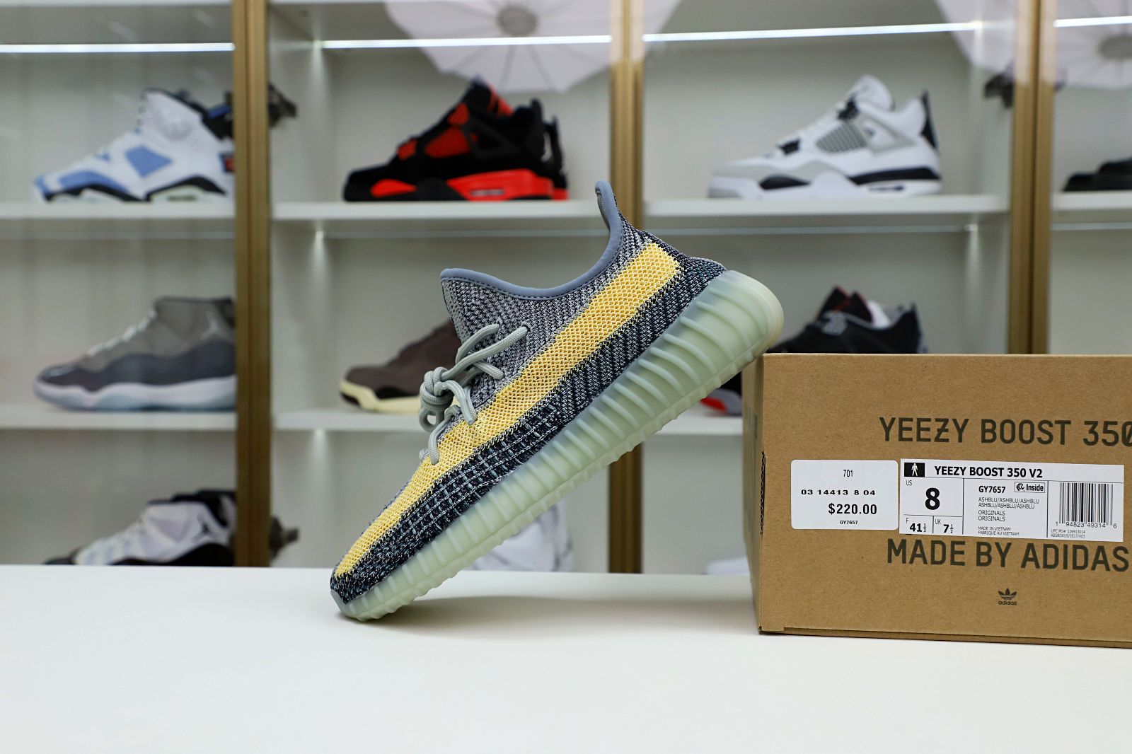 Kimi kick YEEZY BOOST 350 V2 'ASH BLUE