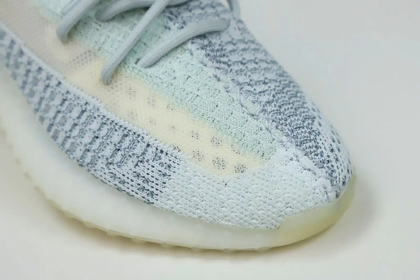 Kimikick YEEZY BOOST 350 V2 'CLOUD WHITE REFLECTIVE'