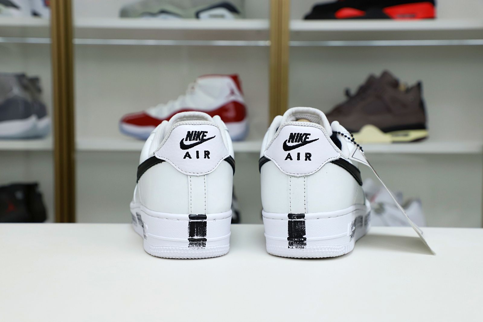 Kimi kick Nike Air Force 1 Low para- noise 2.0