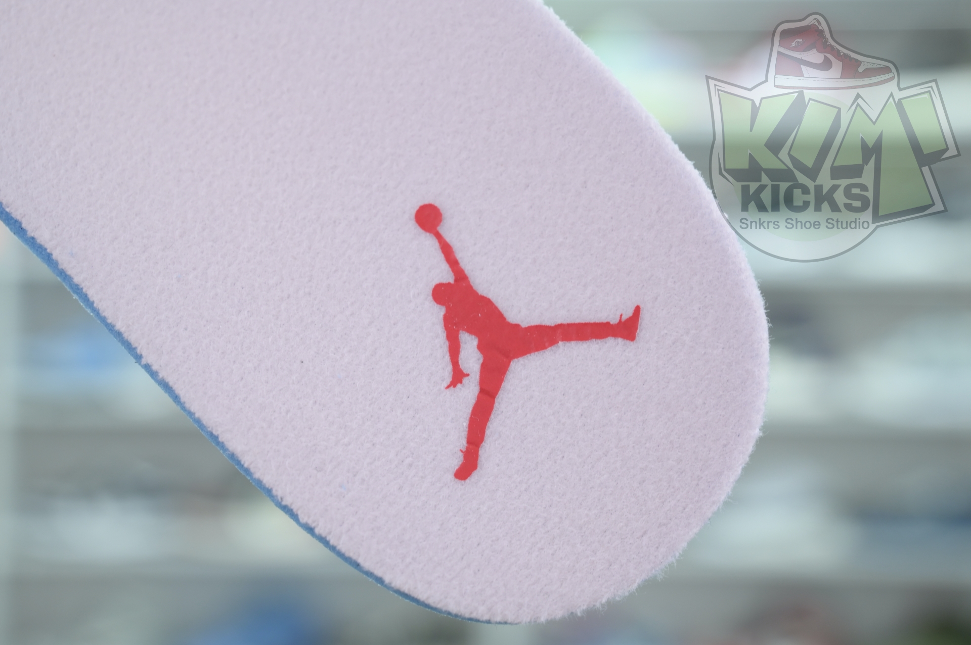 Kimi kick Jordan Air Jordan 3 Valentine's Day