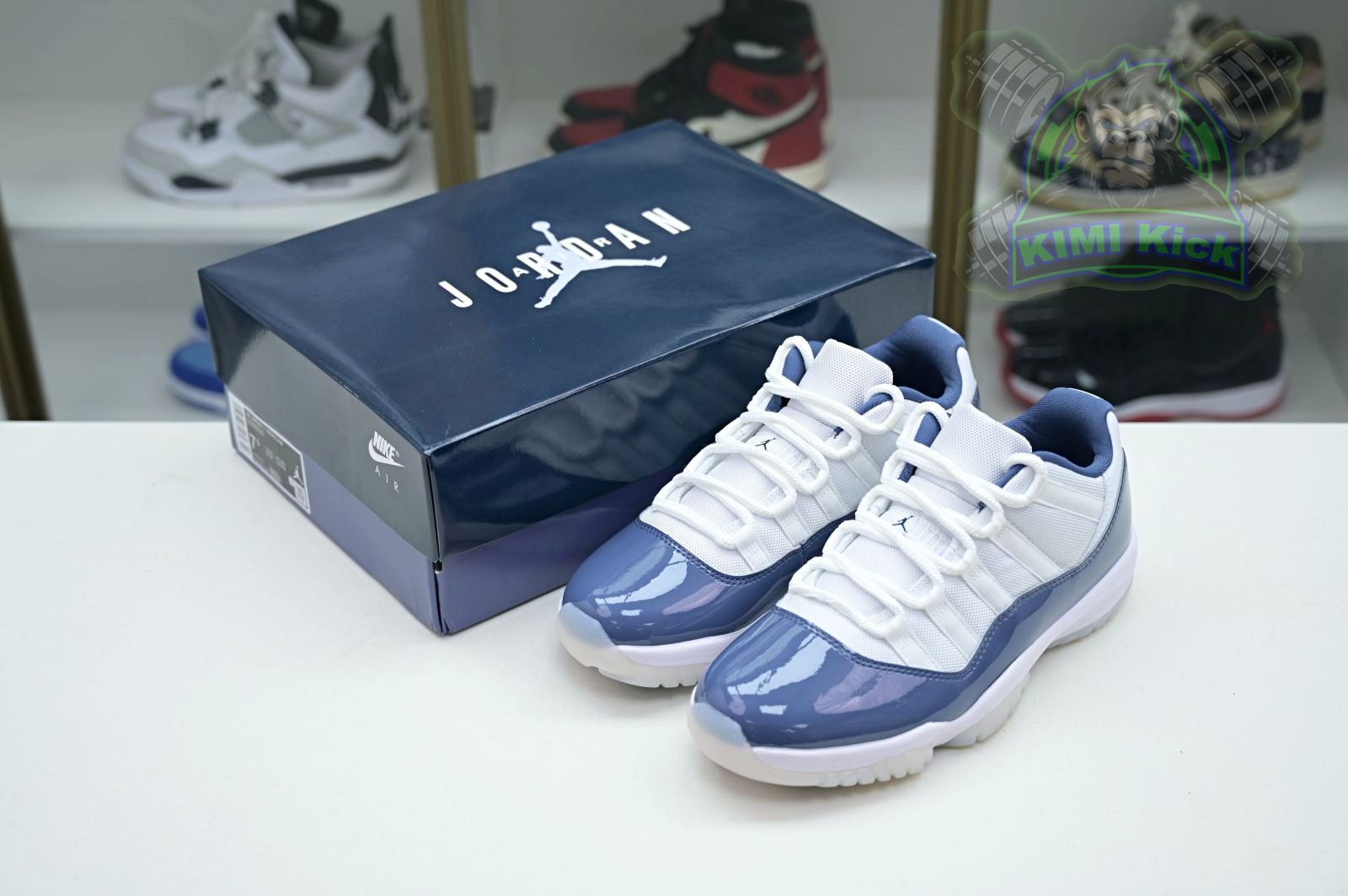 Kimi kick Jordan Air Jordan 11 Low“Diffused Blue”