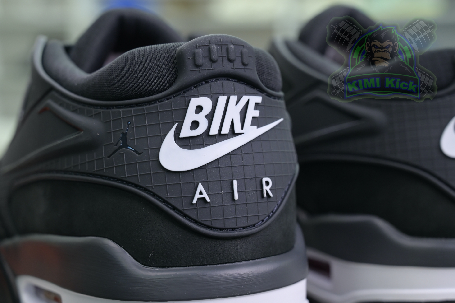 Kimi kick Nigel Sylvester x Jordan Air Jordan 4 RM SP “Anthracite”