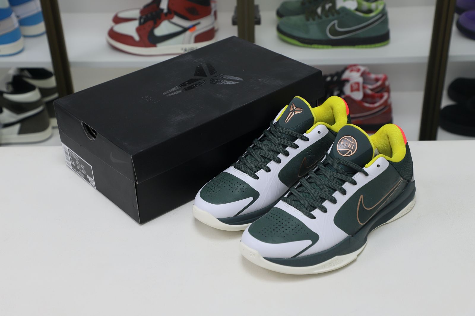 Kimi kick Nike Zoom Kobe 5 Protro EYBLForest Green