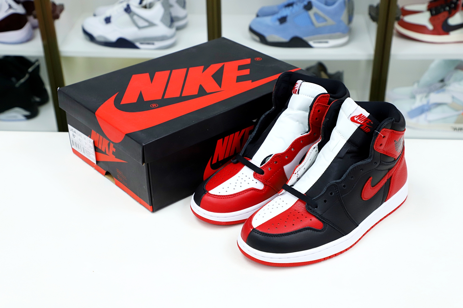 Kimi kick AIR JORDAN 1 RETRO HIGH OG NRG 'HOMAGE TO HOME' CHICAGO EXCLUSIVE