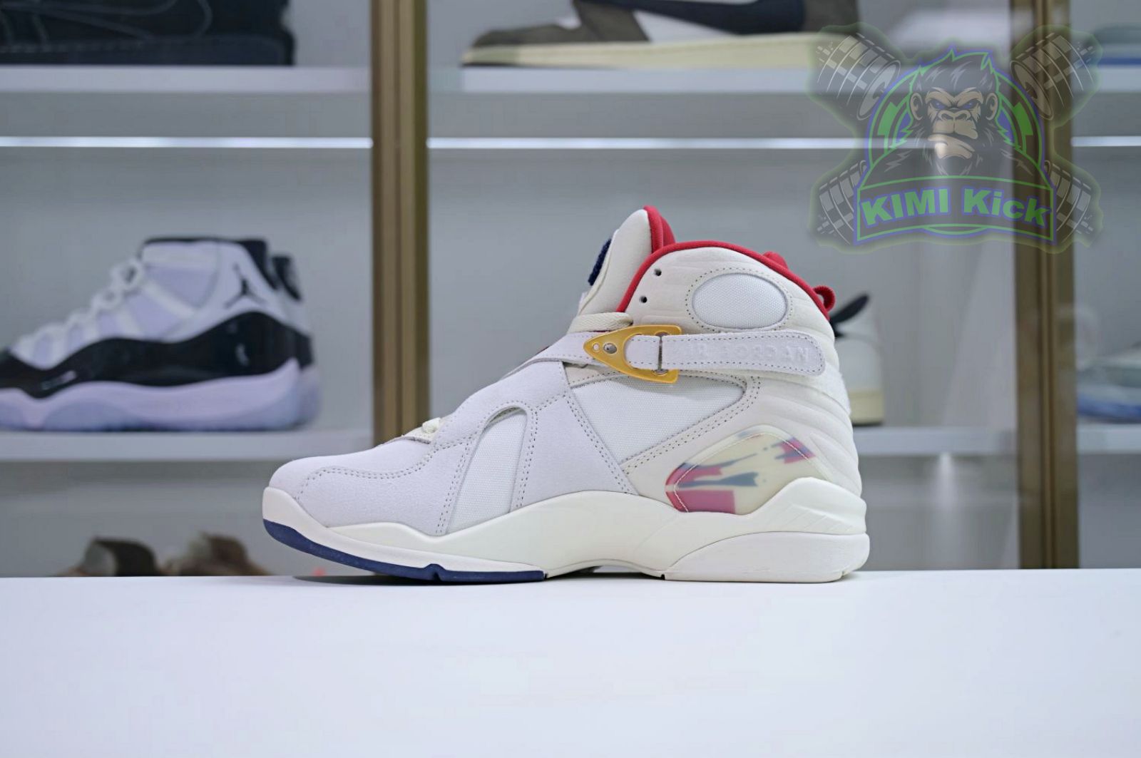 Kimi kick SoleFly x Air Jordan 8