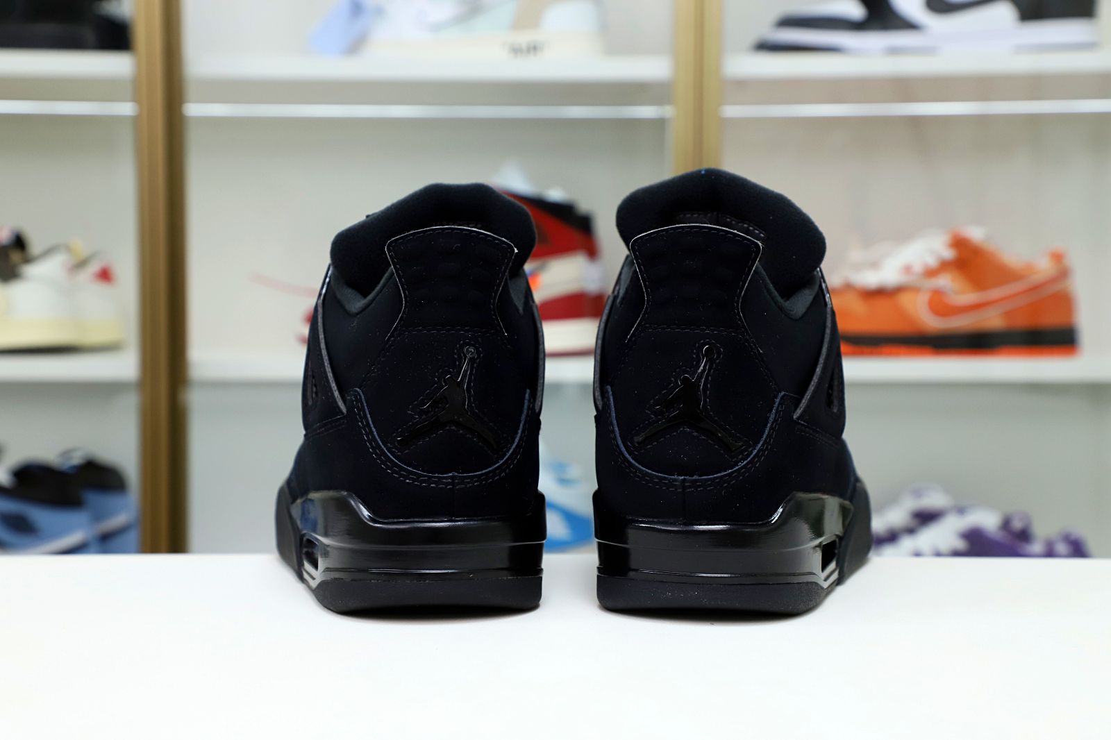 Kimi kick AIR JORDAN 4 RETRO 'BLACK CAT' 2020