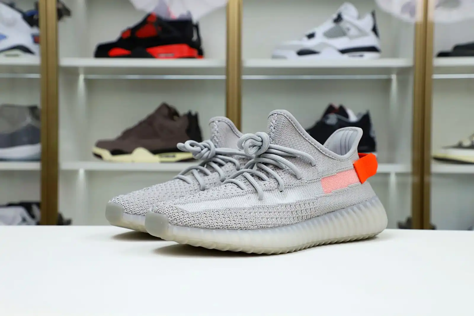 Kimikick Yeezy Boost 350 V2 “Tail