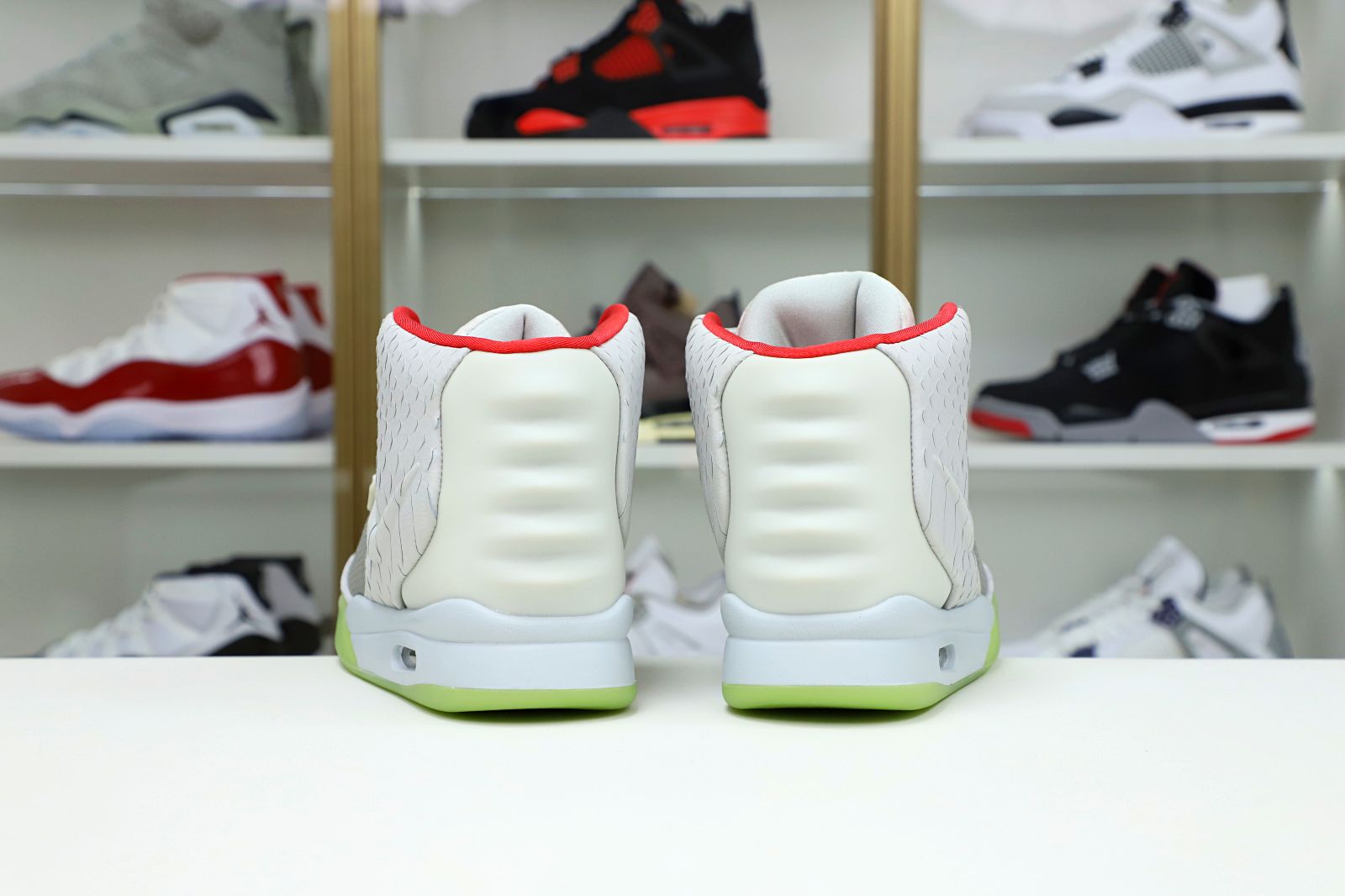 Kimi kick Nike Air Yeezy 2 nrg kanye west