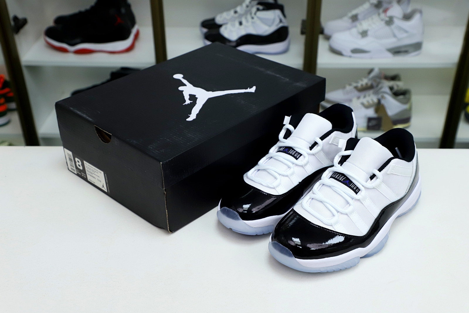 Kimi kick AIR JORDAN 11 RETRO LOW CONCORD