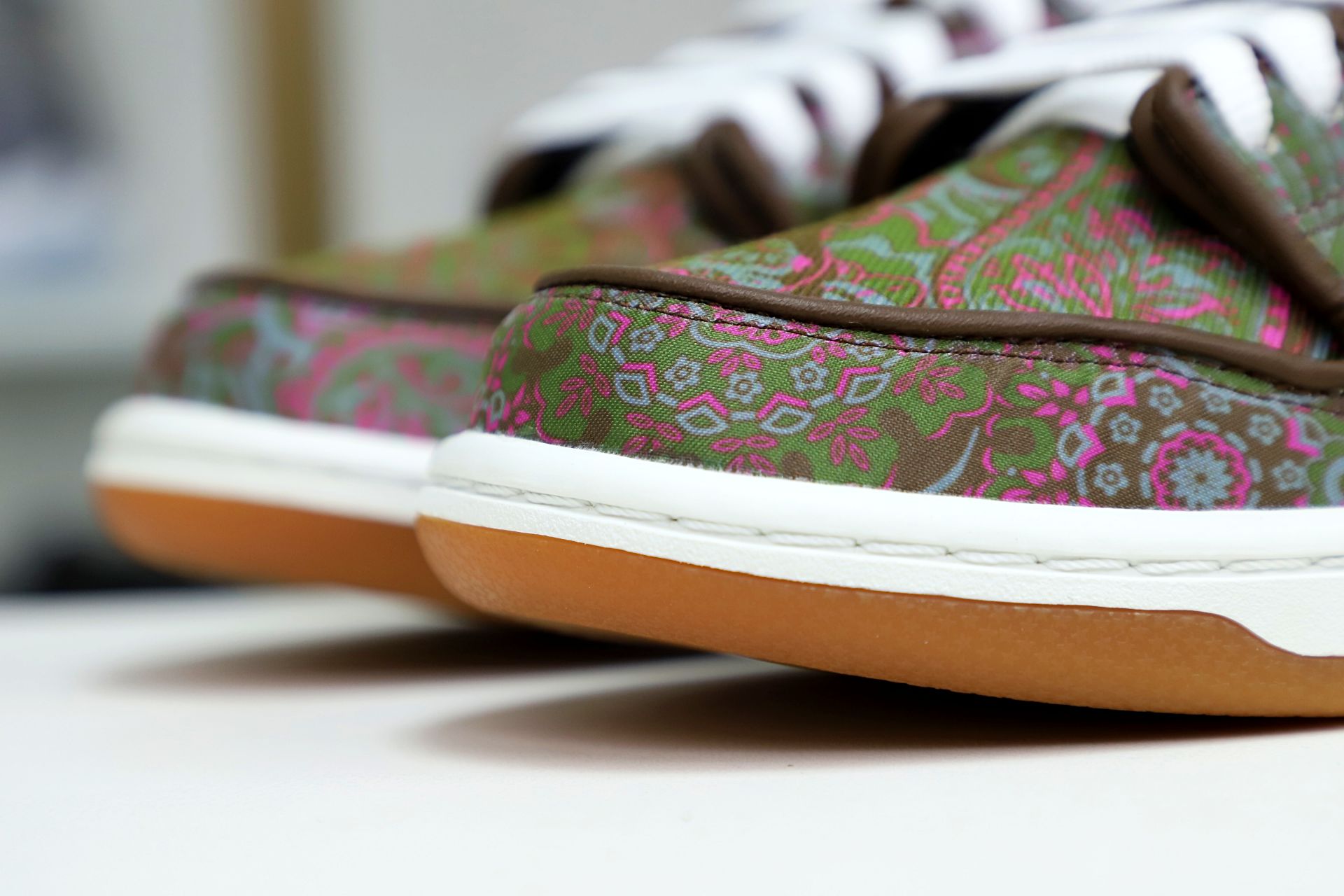 Kimi kick Nike Dunk SB Low Paisley