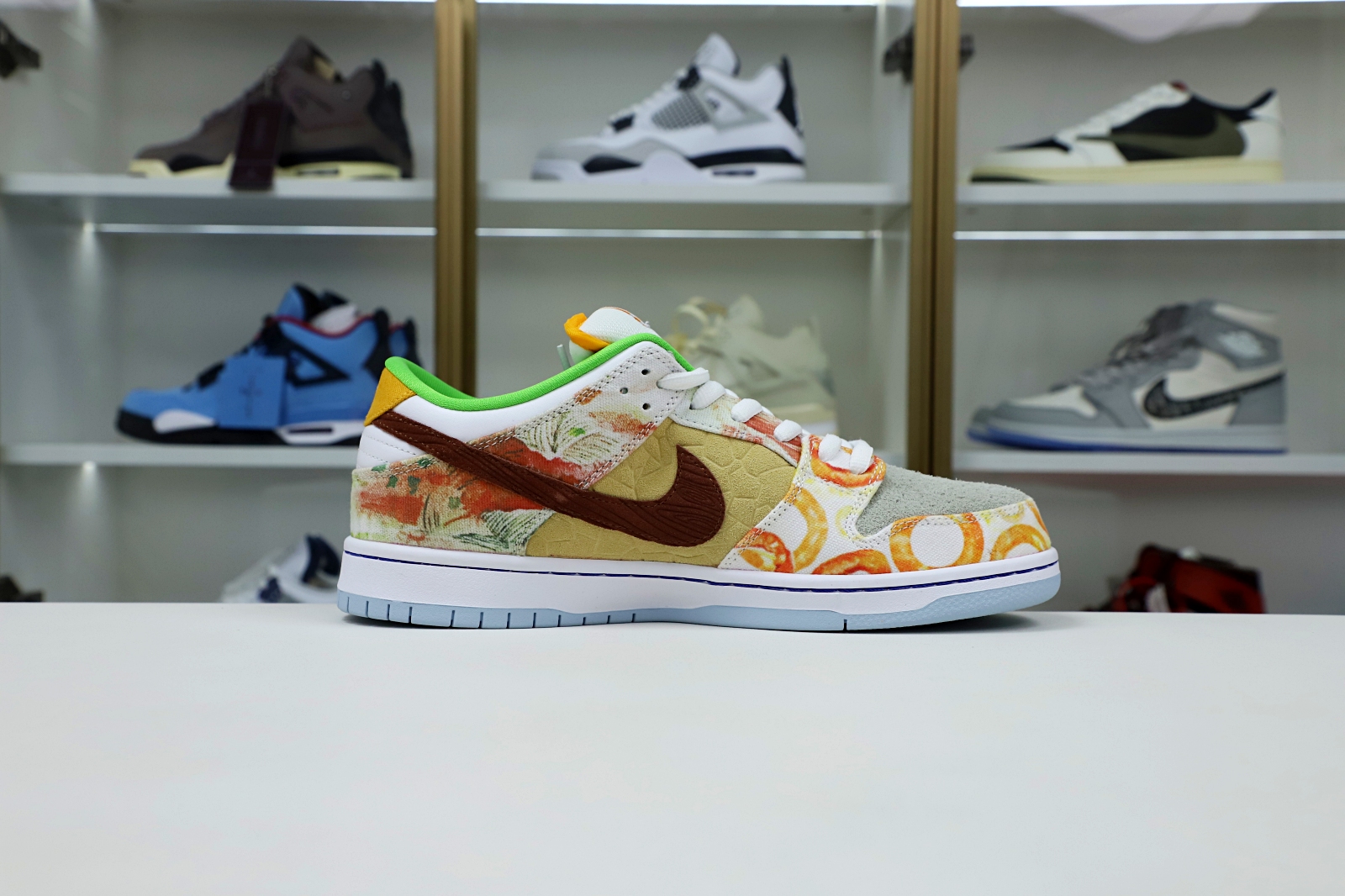 Kimi kick JASON DENG X DUNK LOW PRO SB 'STREET HAWKER'