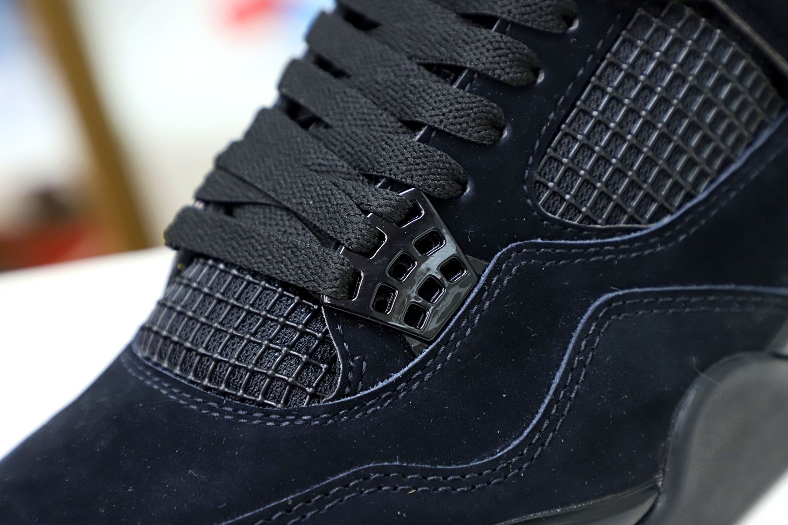 Kimi kick AIR JORDAN 4 RETRO 'BLACK CAT' 2020