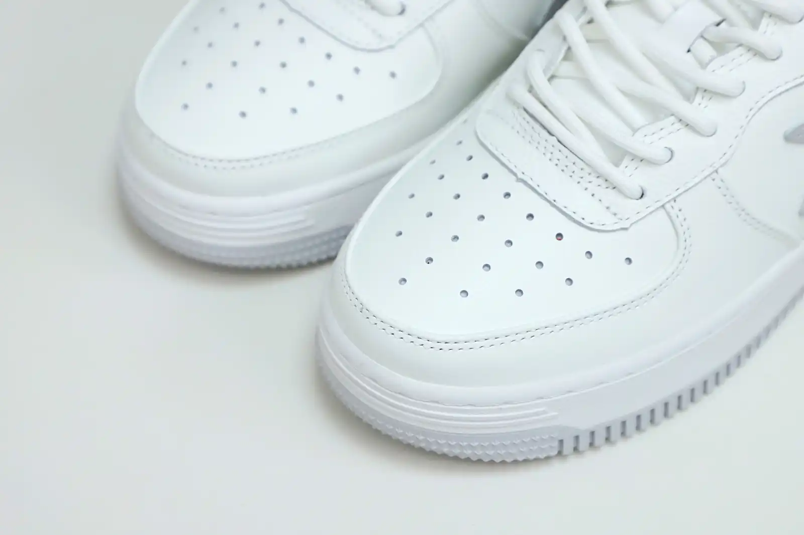 Kimikick BAPESTA 'WHITE'