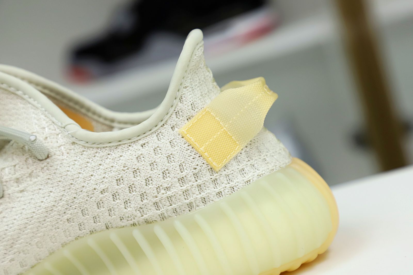 Kimi kick YEEZY BOOST 350 V2 'NATURAL'