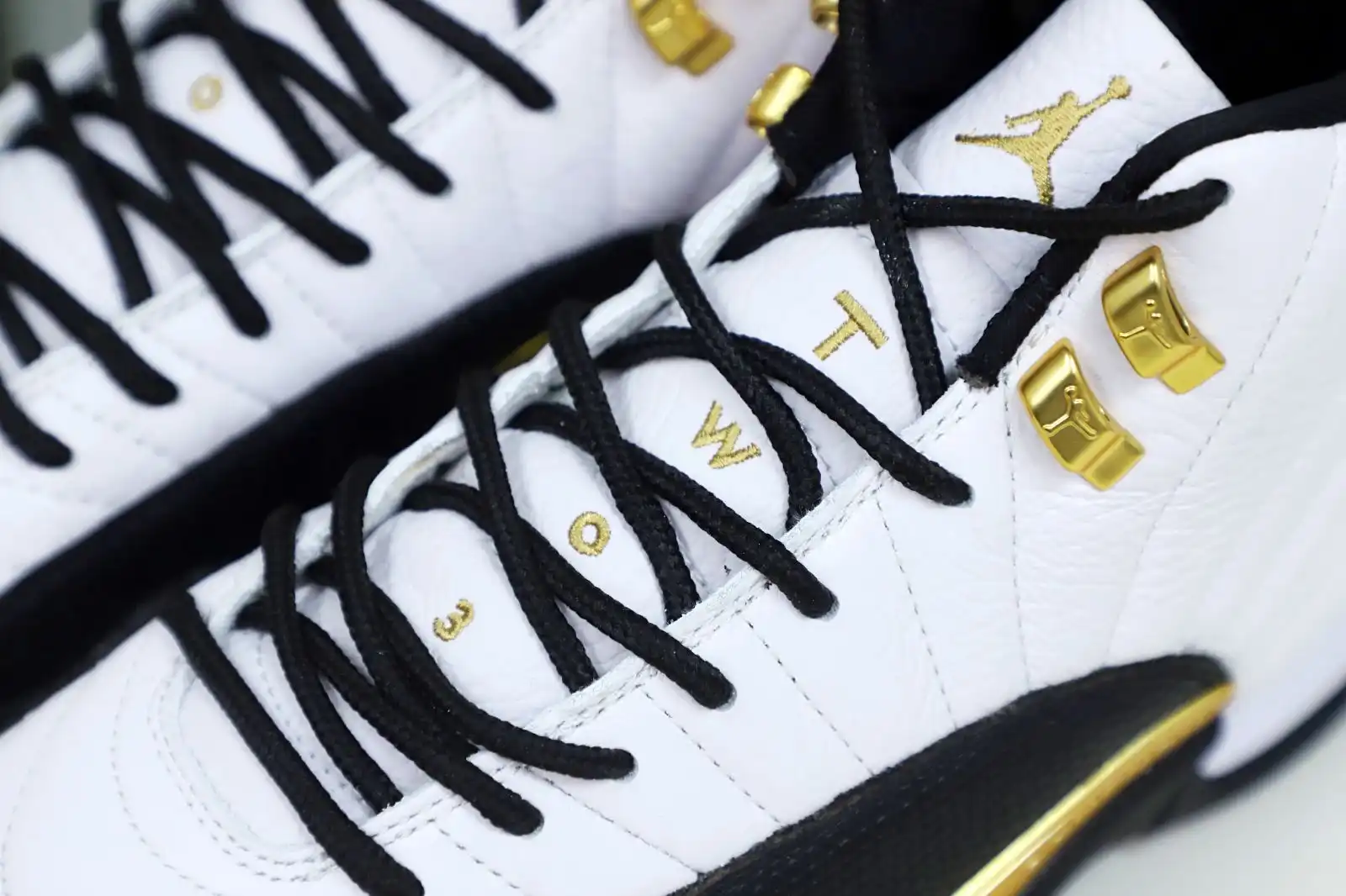 Kimikick AIR JORDAN 12 RETRO 'ROYALTY'