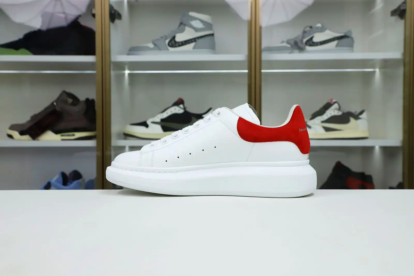 Kimikick ALXNDER MC MCQUEEN WHITE SMOOTH CALF LEATHER RED SUEDE