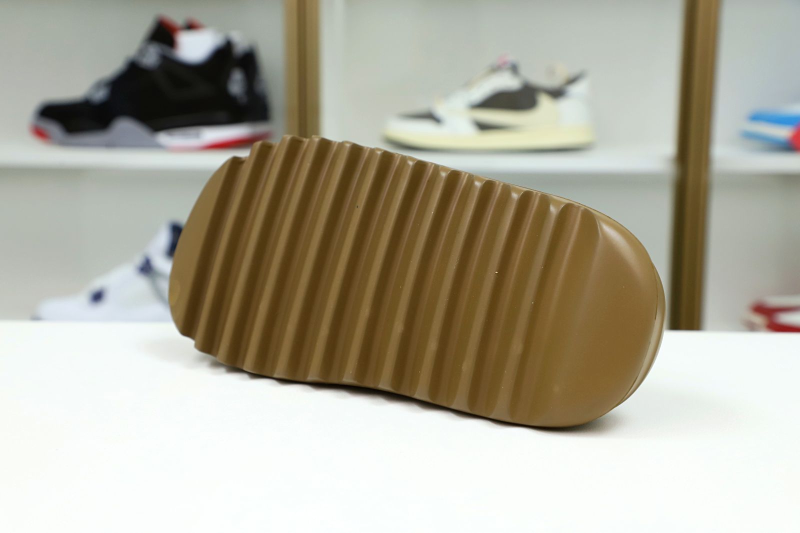 Kimi kick YEEZY SLIDES G55492