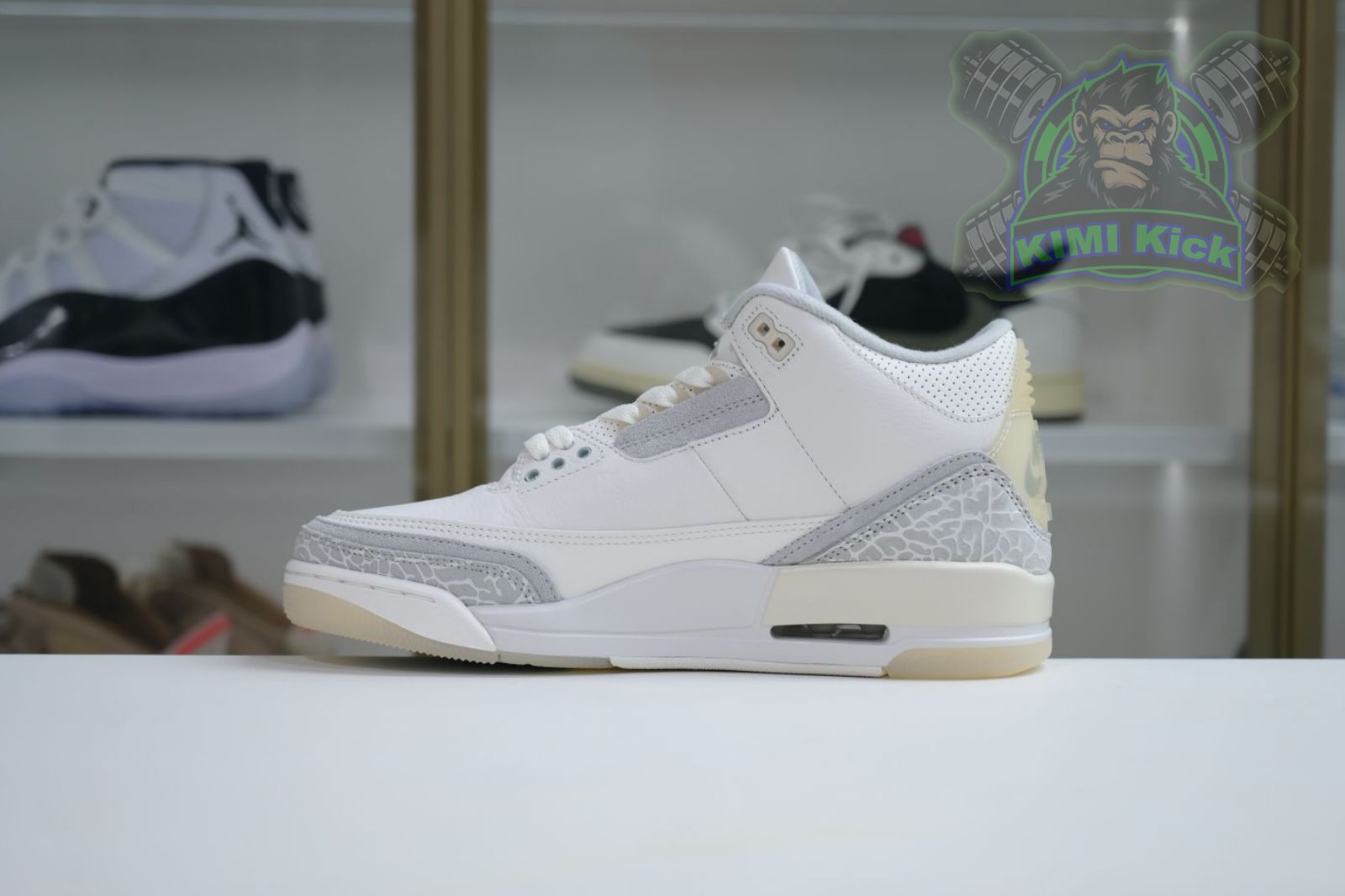 Kimi kick Air Jordan 3 Craft“Ivory”