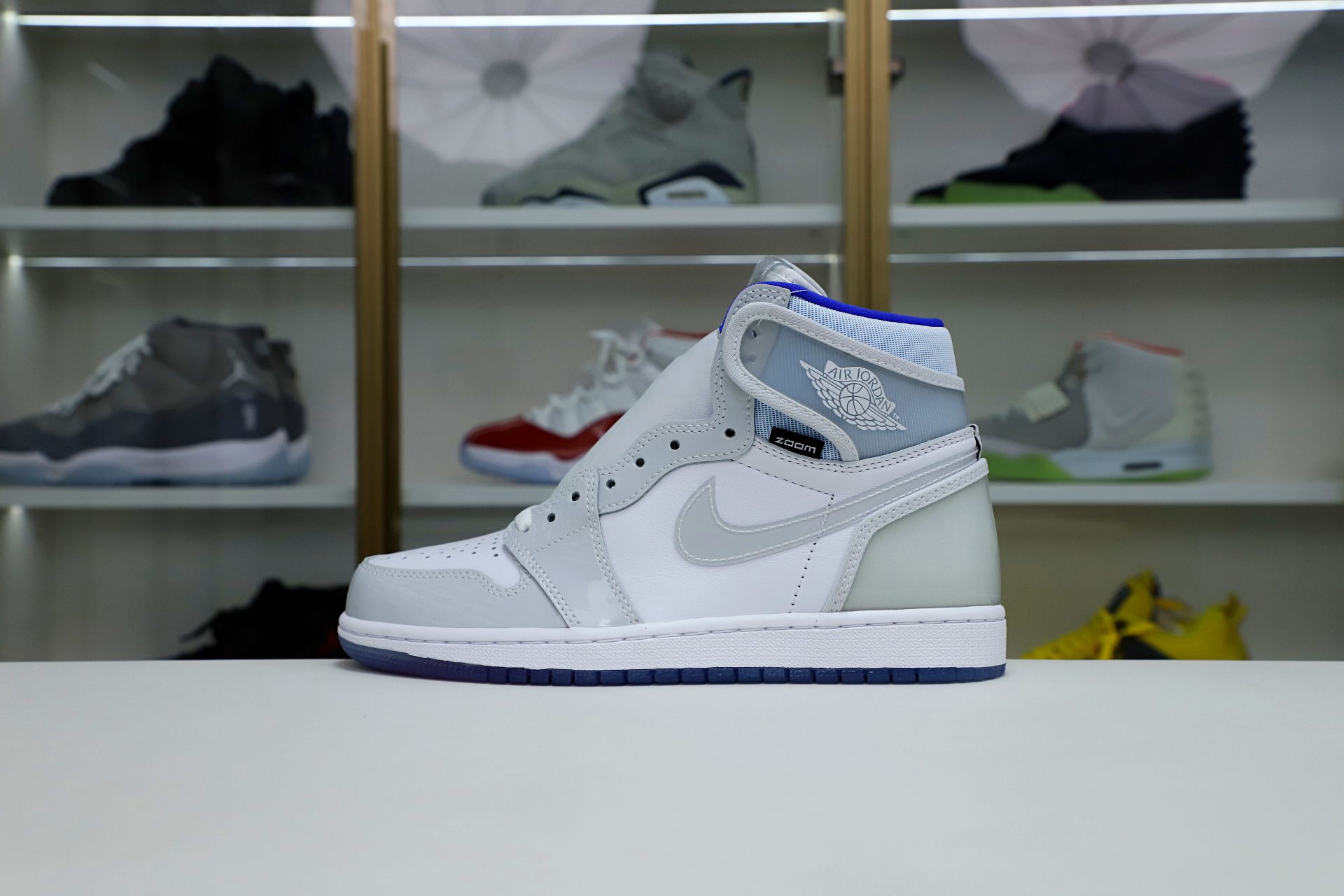 Kimi kick AIR JORDAN 1 HIGH ZOOM 'RACER BLUE'