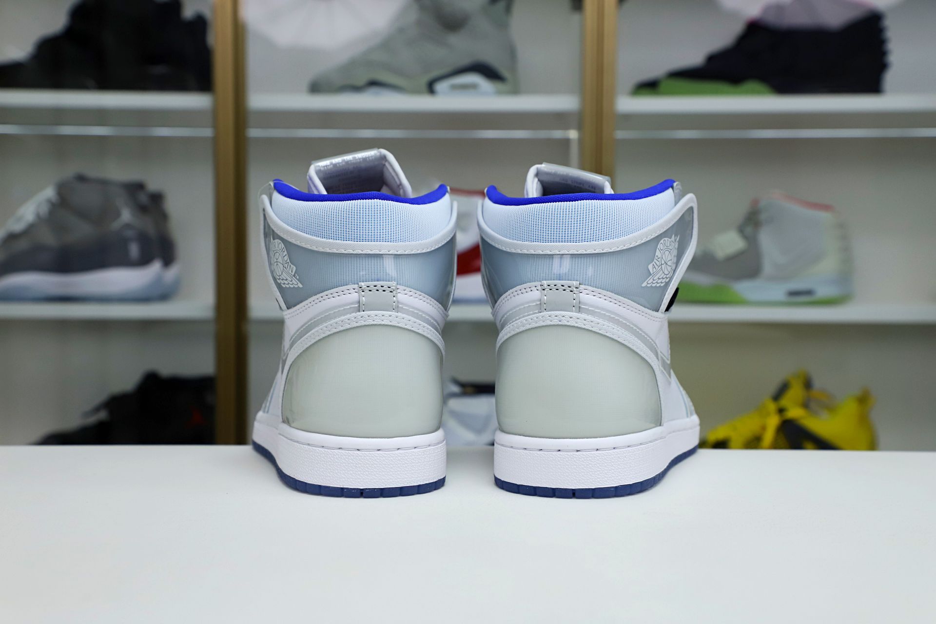 Kimi kick AIR JORDAN 1 HIGH ZOOM 'RACER BLUE'