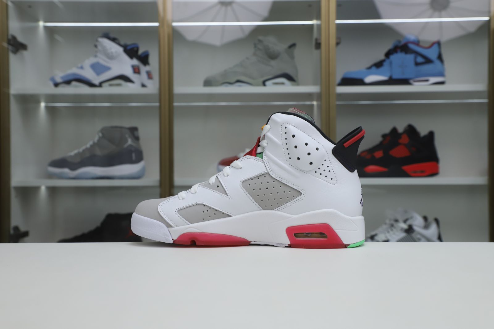 Kimi kick AIR JORDAN 6 RETRO NEUTRAL GREY